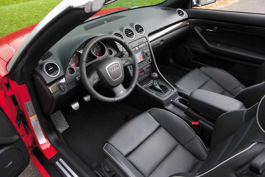Торпедо Audi S4 Cabriolet (B7, 8H) 2007 года  (NA) (фото 7 из 10)